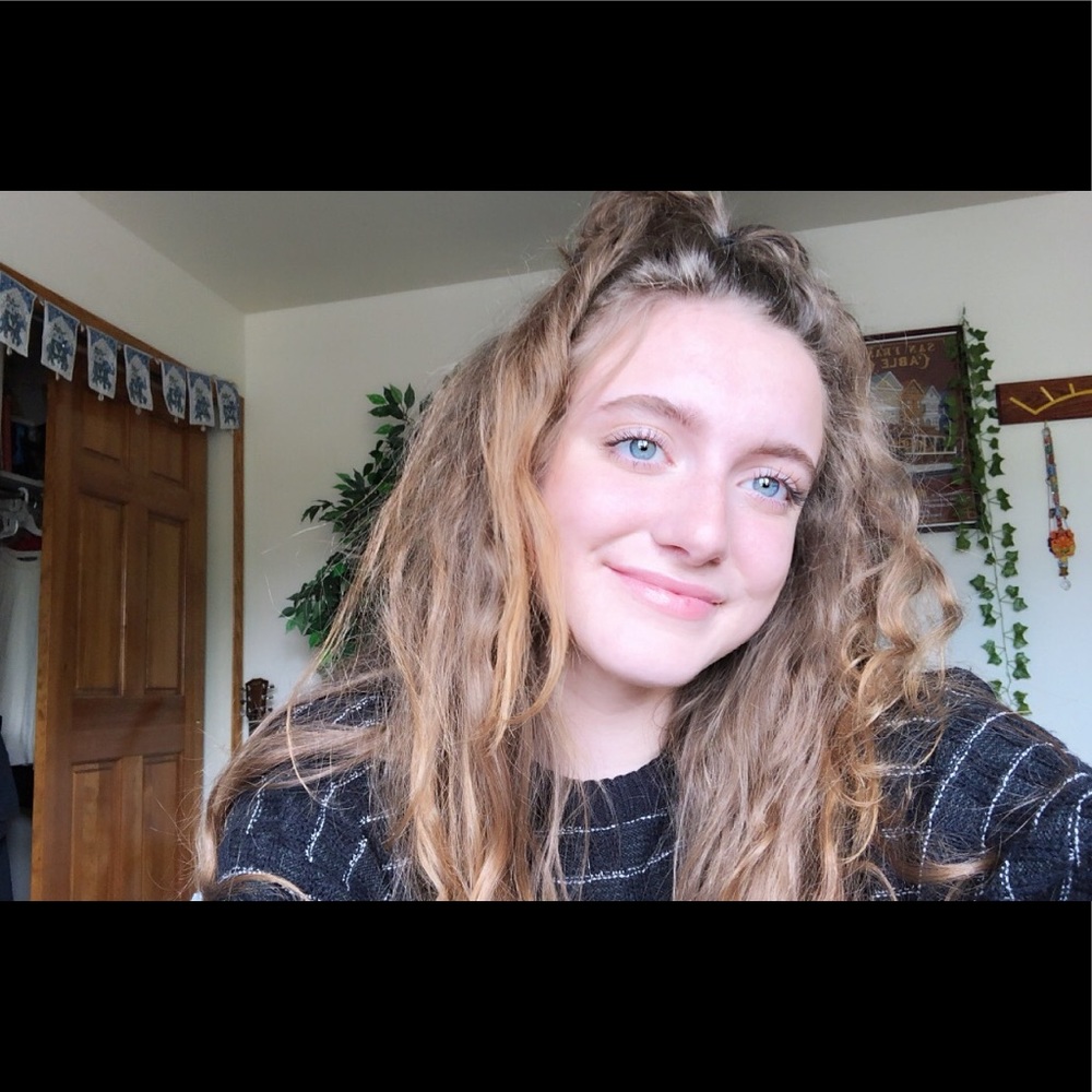 Meet your Posher, Hannah